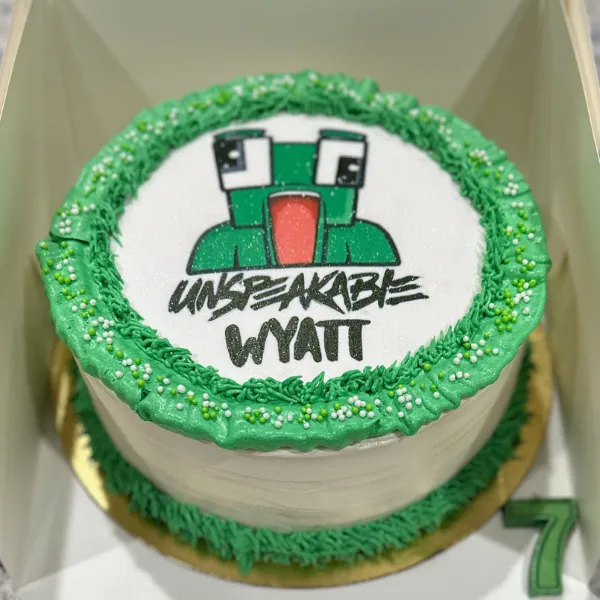 Minecraft Creeper Theme Cake